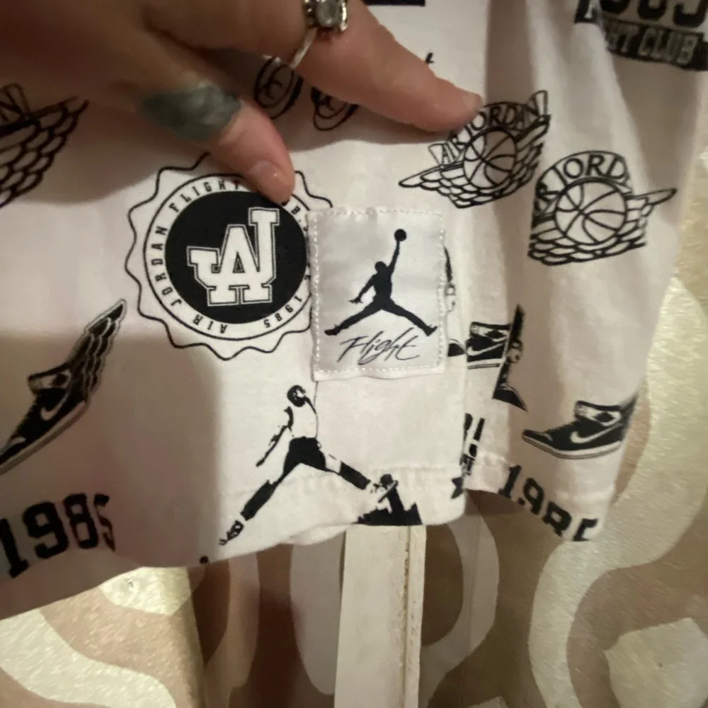 FINAL PRICE 
MENS Jordan shirt - Picture 6 of 9